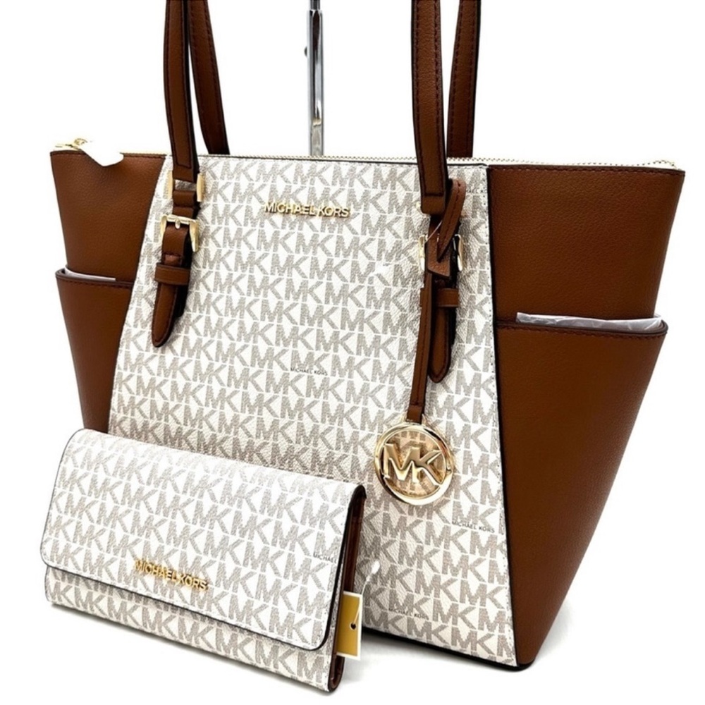 Michael Kors Large Charlotte Tote Bag & Trifold Wallet Vanilla - Picture 4 of 14